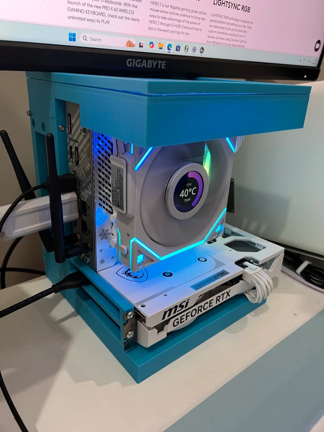 Intel 14400F 16GB DDR4 3200 RTX 5060 1TB SSD Win 11 Pro *only 8.5L